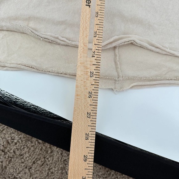 Free People Je Reve De Toi Appliqué Tee top shirt 100% Cotton Cream Size Small - Picture 11 of 11